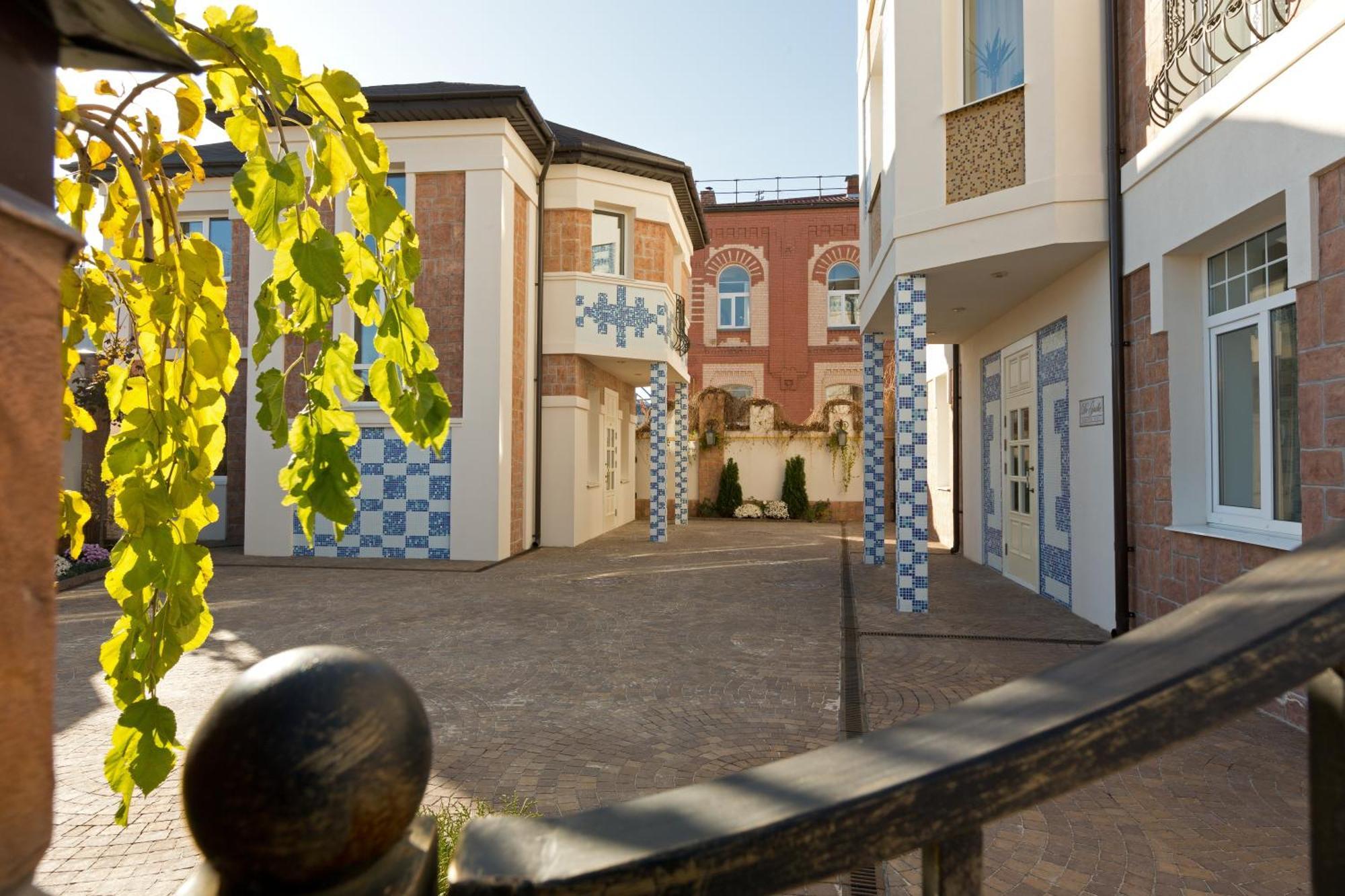 De Gaulle Boutique Hotel Carcóvia Exterior foto